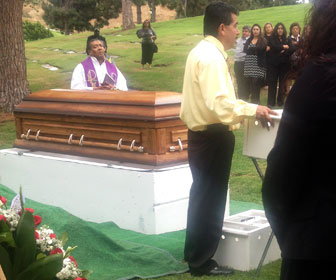 romeros-white-doves-at-funerals-memorials-white-dove-release-los-angeles